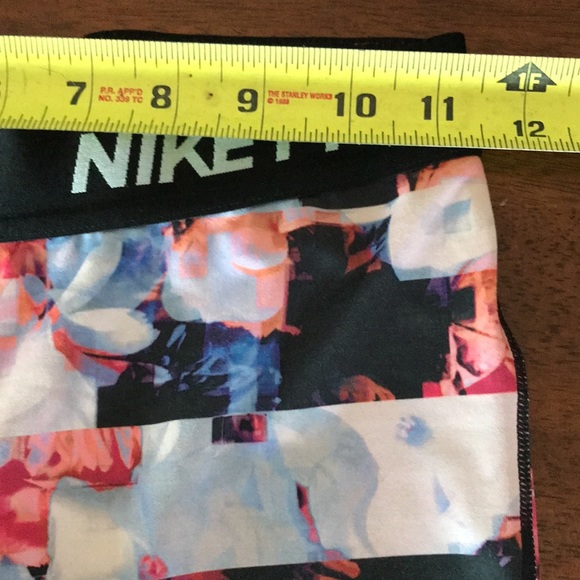 Nike Pro Dri-Fit Leggings - Picture 9 of 11